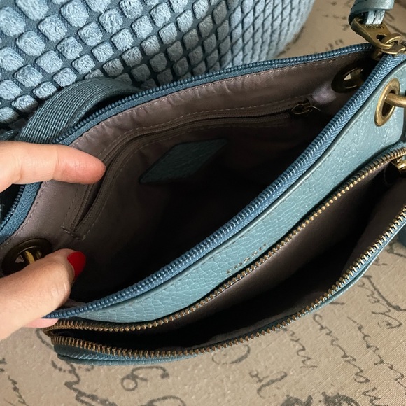 Fossil crossbody - Picture 2 of 3